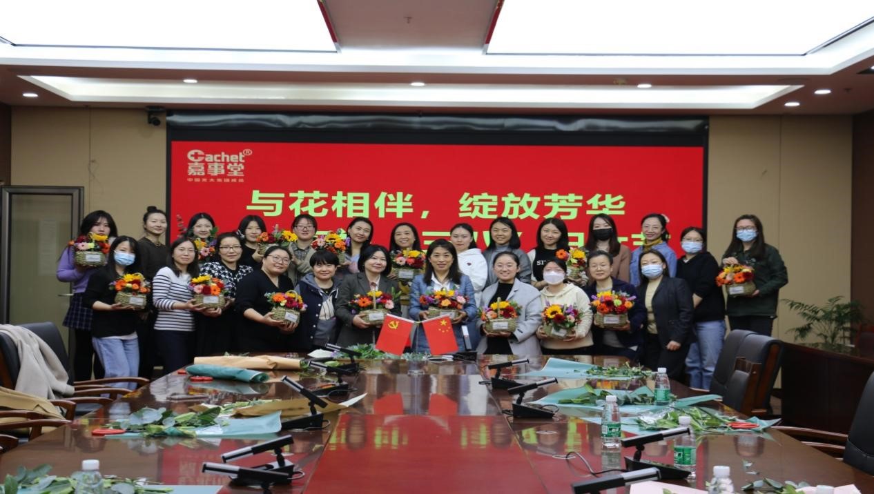 ����ů���� ������ɫ��&mdash;&mdash;918�����ÿ�չ&ldquo;����&rdquo;���ʸ�Ů������ϵ���˶�